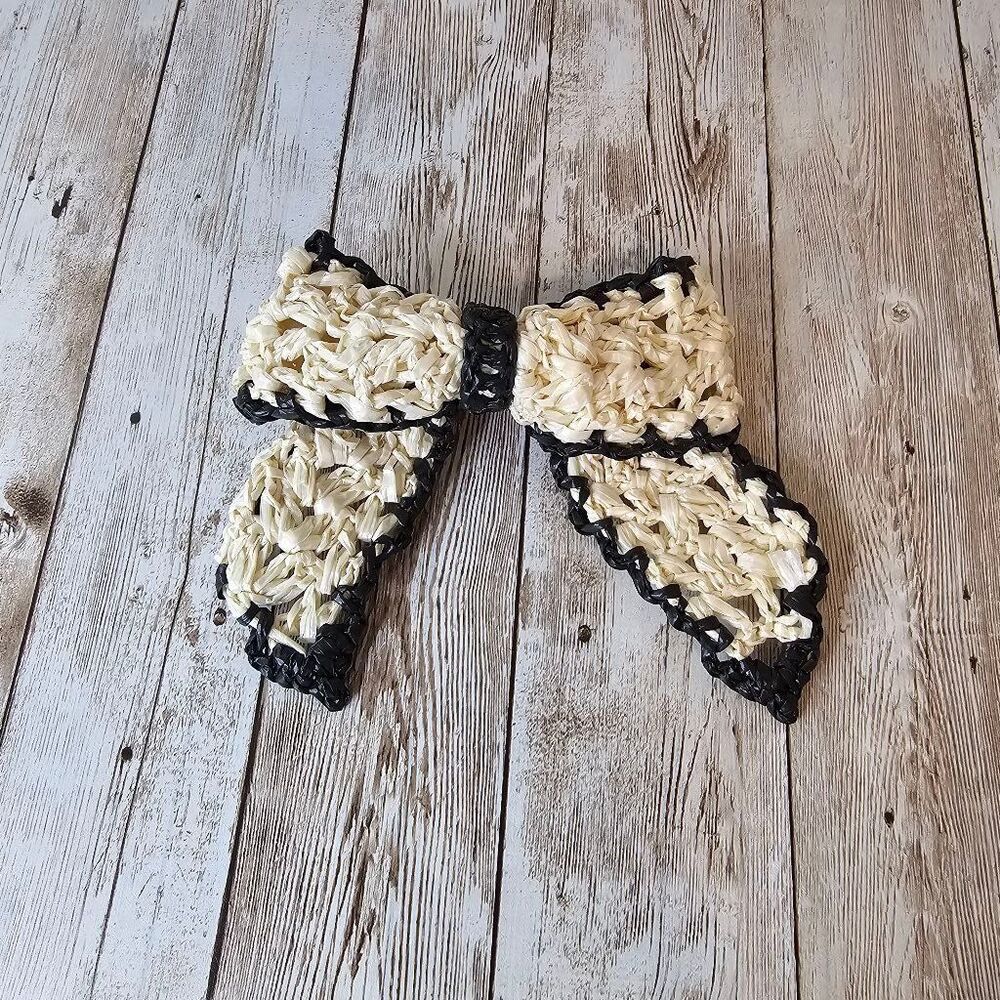 Women's Hair Bow Beige Black NWOT
